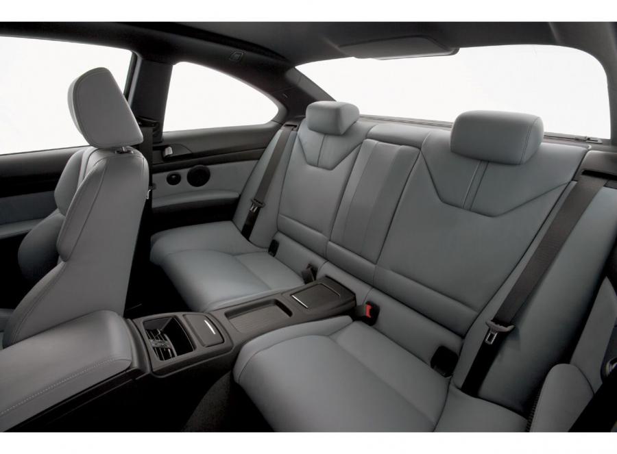  BMW M3 2008 года  (фото 131 из 219)